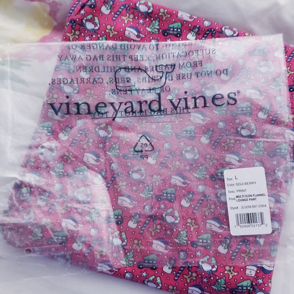 NWOT Vineyard Vines Christmas PJ Pants